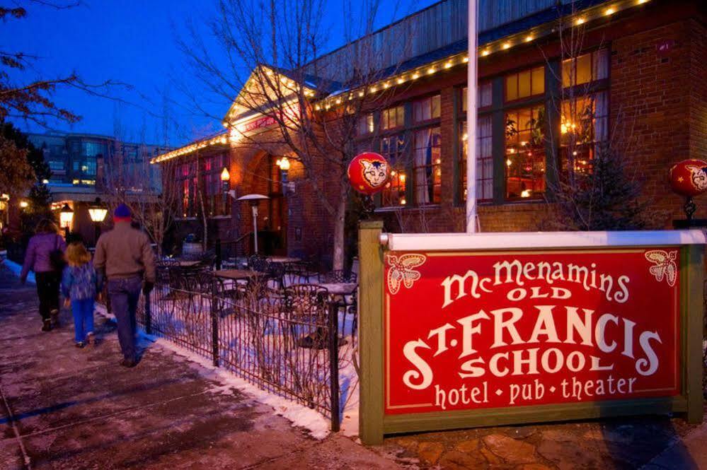 Отель Mcmenamins Old St. Francis School Бенд Экстерьер фото